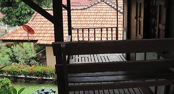 Pooltrap Village Bungalow