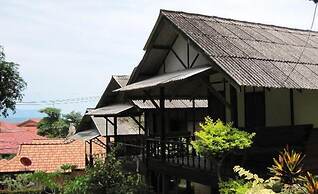 Pooltrap Village Bungalow