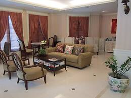 Aurum The River Place