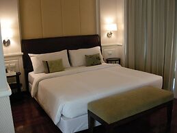 Aurum The River Place