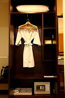 Aurum The River Place