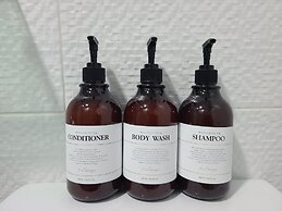 Rainbow Hotel Myeongdong