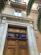 Life Apartments Alameda Colon