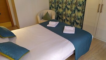 Life Apartments Alameda Colon