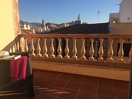 Life Apartments Alameda Colon