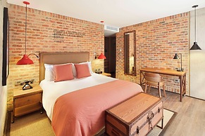 The Artisan D.C. Hotel, Autograph Collection