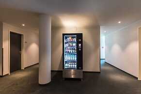 Bayer 89 Vi Vadi Hotel