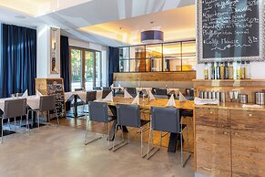 Bayer 89 Vi Vadi Hotel