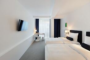 Bayer 89 Vi Vadi Hotel