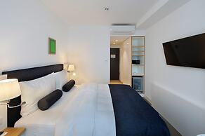 Bayer 89 Vi Vadi Hotel