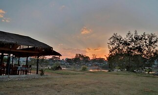 Riverside @ Hsipaw Resort