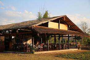 Riverside @ Hsipaw Resort