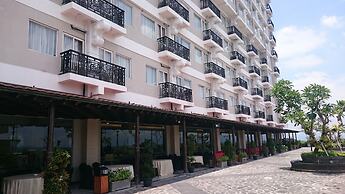 The Rich Jogja Hotel