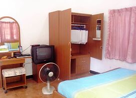 Baan Rim Lay Lipa Noi