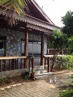 Baan Rim Lay Lipa Noi