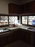 Baan Rim Lay Lipa Noi