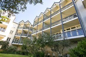 Portsea Village Resort