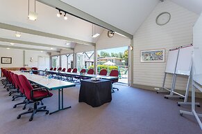 Portsea Village Resort