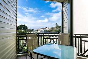 Portsea Village Resort