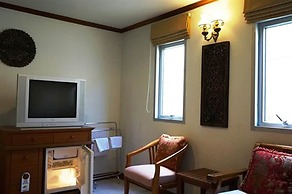 Hua Hin White Villa