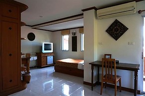 Hua Hin White Villa