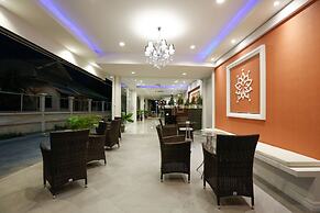 Hua Hin White Villa