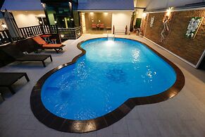 Hua Hin White Villa