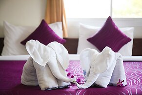 Hua Hin White Villa