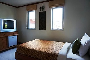 Hua Hin White Villa