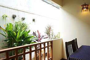 Hua Hin White Villa