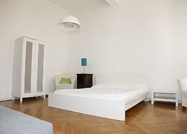 Casa Milano Apartments and Rooms