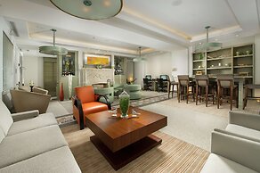 Hilton Garden Inn Miami South Beach