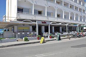 Zephyros Hotel