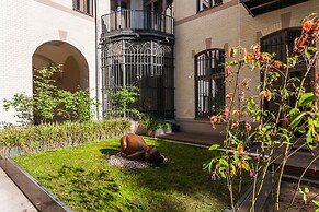 Downtown City Landmark Near Checkpoint Charlie