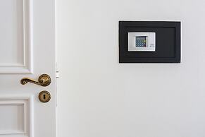 Downtown City Landmark Near Checkpoint Charlie