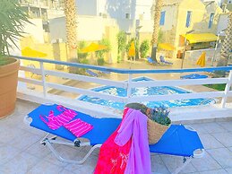 Kassavetis Center - Hotel Studios & Apartments