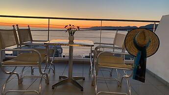 Kassavetis Center - Hotel Studios & Apartments