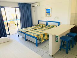 Kassavetis Center - Hotel Studios & Apartments