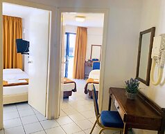 Kassavetis Center - Hotel Studios & Apartments