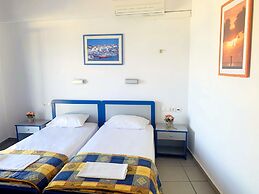 Kassavetis Center - Hotel Studios & Apartments