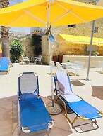 Kassavetis Center - Hotel Studios & Apartments