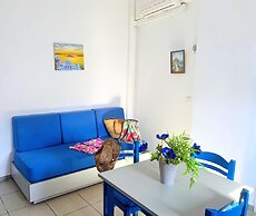 Kassavetis Center - Hotel Studios & Apartments