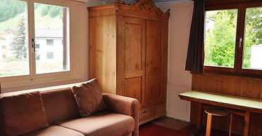 Chalet Speciale - Hostel