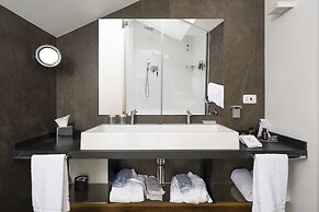 Montana Lodge & Spa, by R Collection Hotels