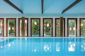Montana Lodge & Spa, by R Collection Hotels