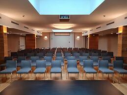 Montana Lodge & Spa, by R Collection Hotels