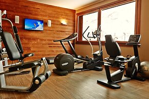 Montana Lodge & Spa, by R Collection Hotels
