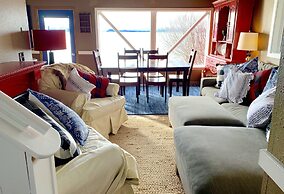 Ocean House Inn & Condos