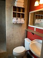 Ocean House Inn & Condos