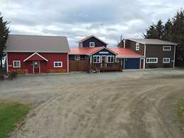 Ocean House Inn & Condos